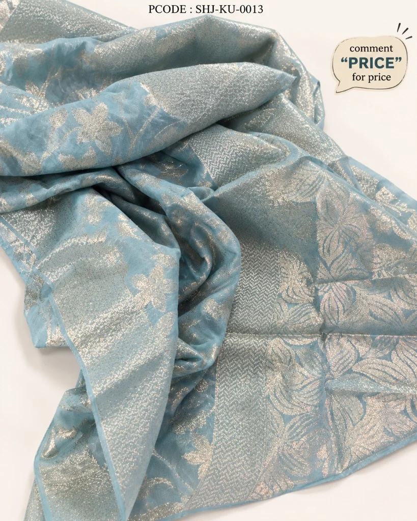 Premium Silk Based Three-Piece Set - dupatta detail